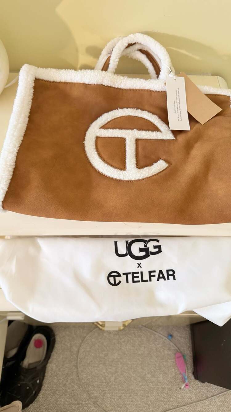 UGG x Telfar Medium Suede Shearling Shopping Tote Bag in Chestnut